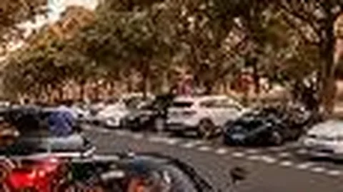 “中超赛季收官引发大地震！上海海港核心离队，穆里尼奥果断告别”